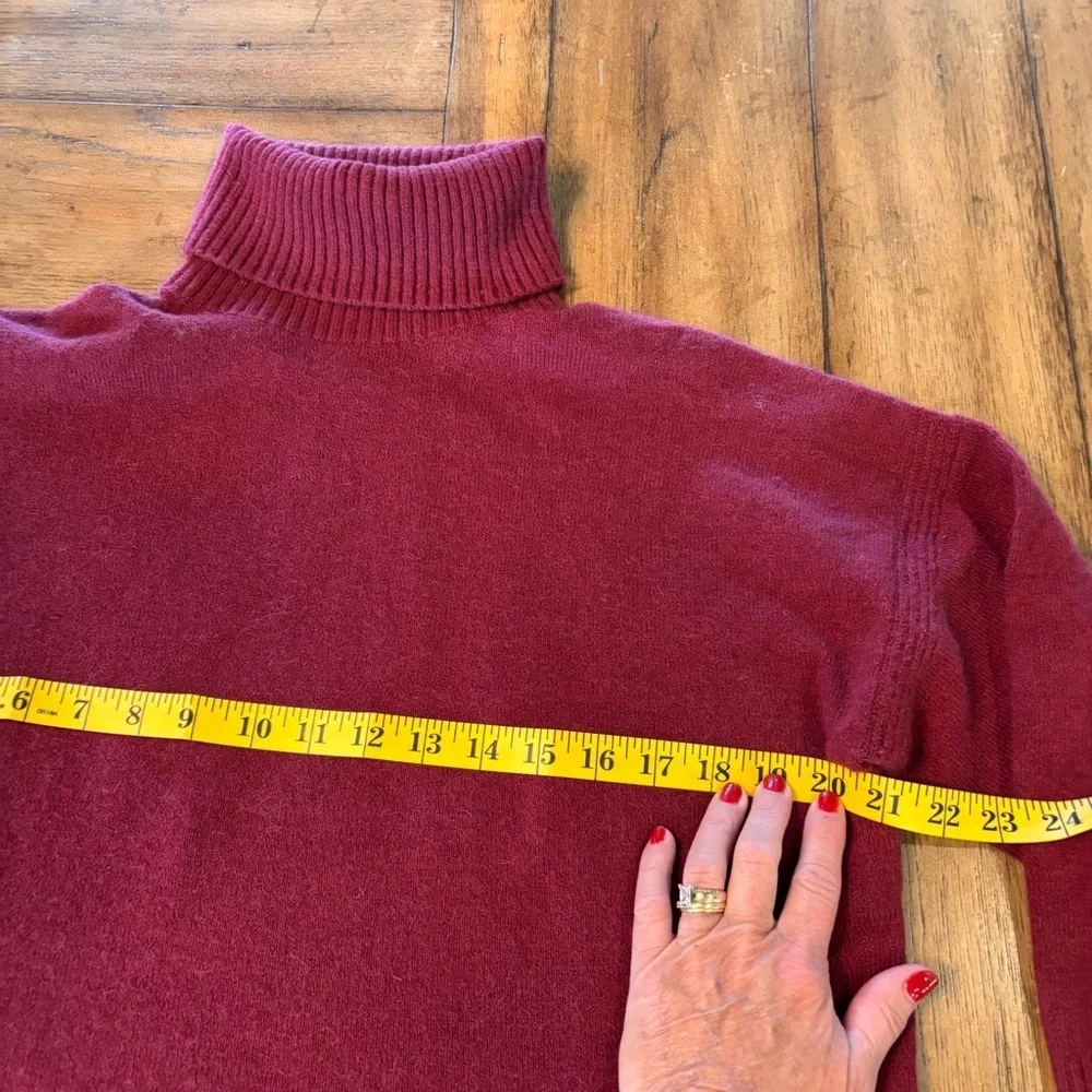 J Crew Supersoft Wool Blend Turtleneck Sweater in Rich Burgundy, Small